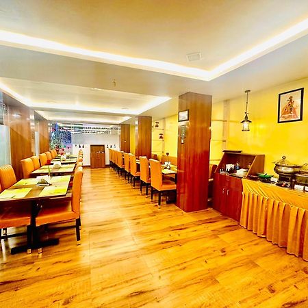Hotel Sky International- Airport Zone Hyderabad Shamshabad Exterior foto