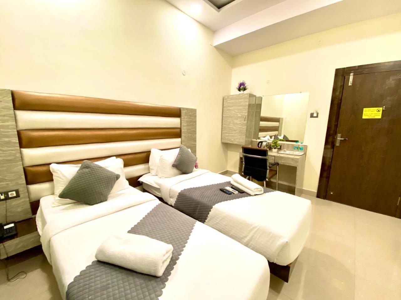 Hotel Sky International- Airport Zone Hyderabad Shamshabad Exterior foto