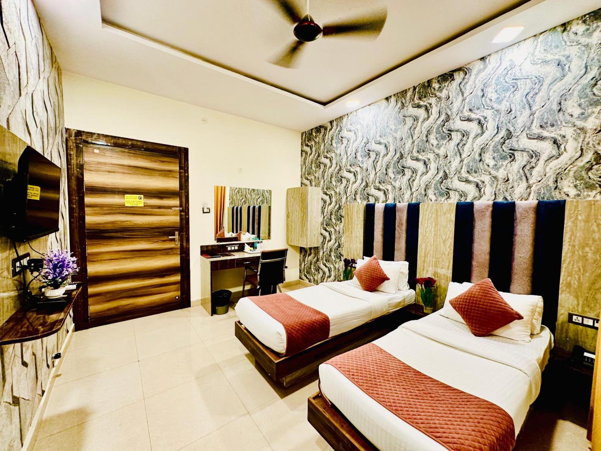 Hotel Sky International- Airport Zone Hyderabad Shamshabad Exterior foto