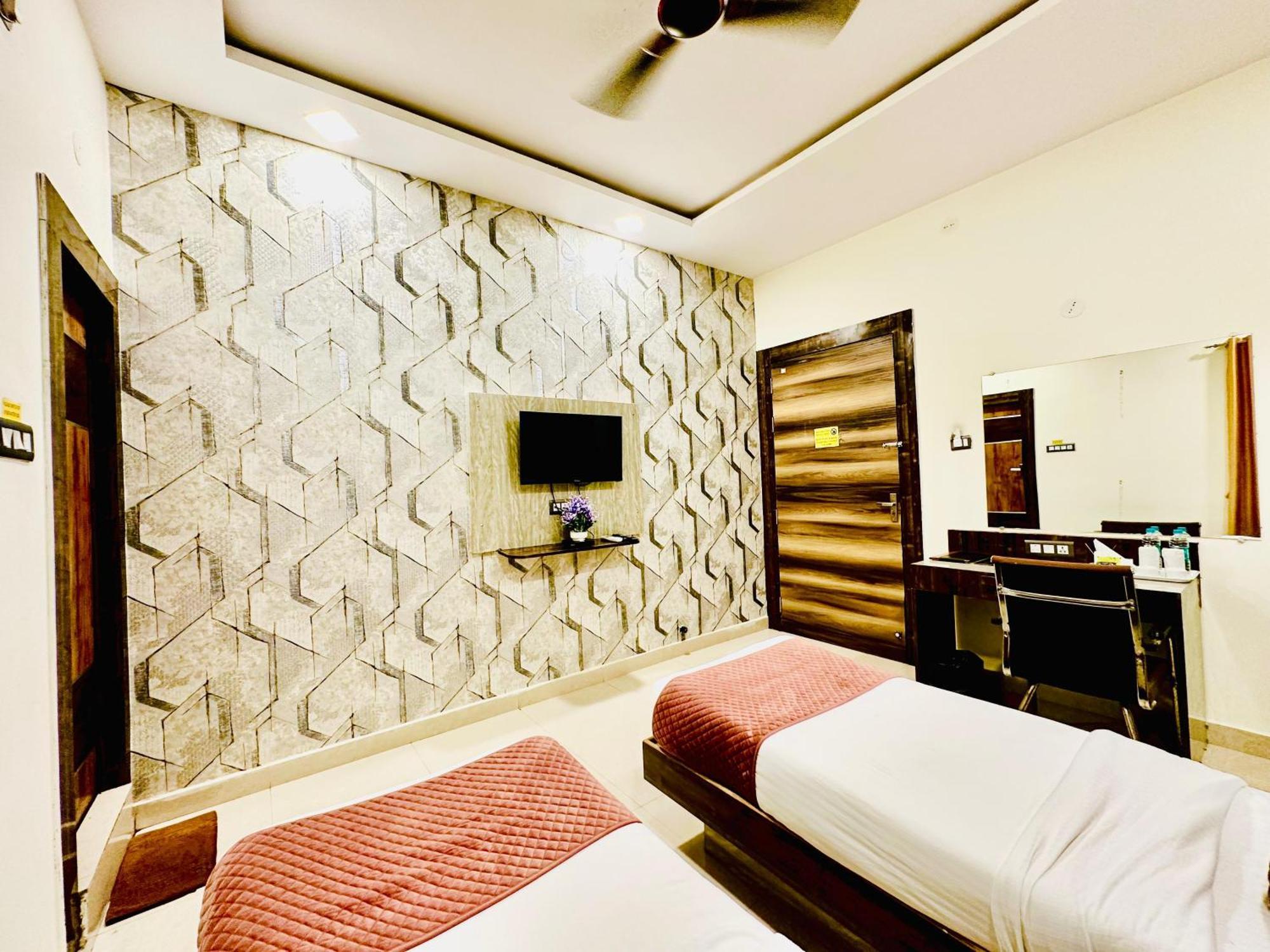Hotel Sky International- Airport Zone Hyderabad Shamshabad Exterior foto