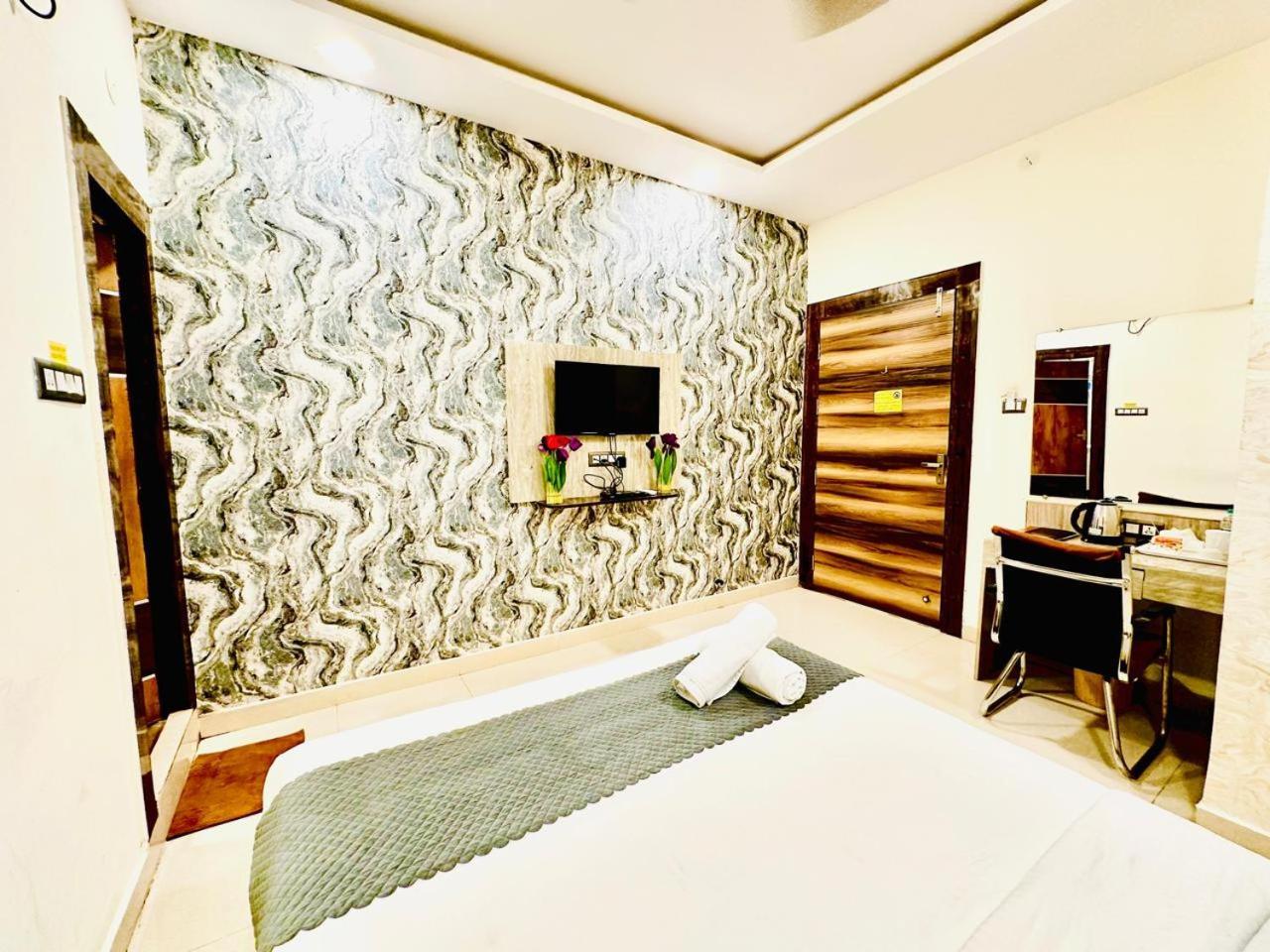 Hotel Sky International- Airport Zone Hyderabad Shamshabad Exterior foto