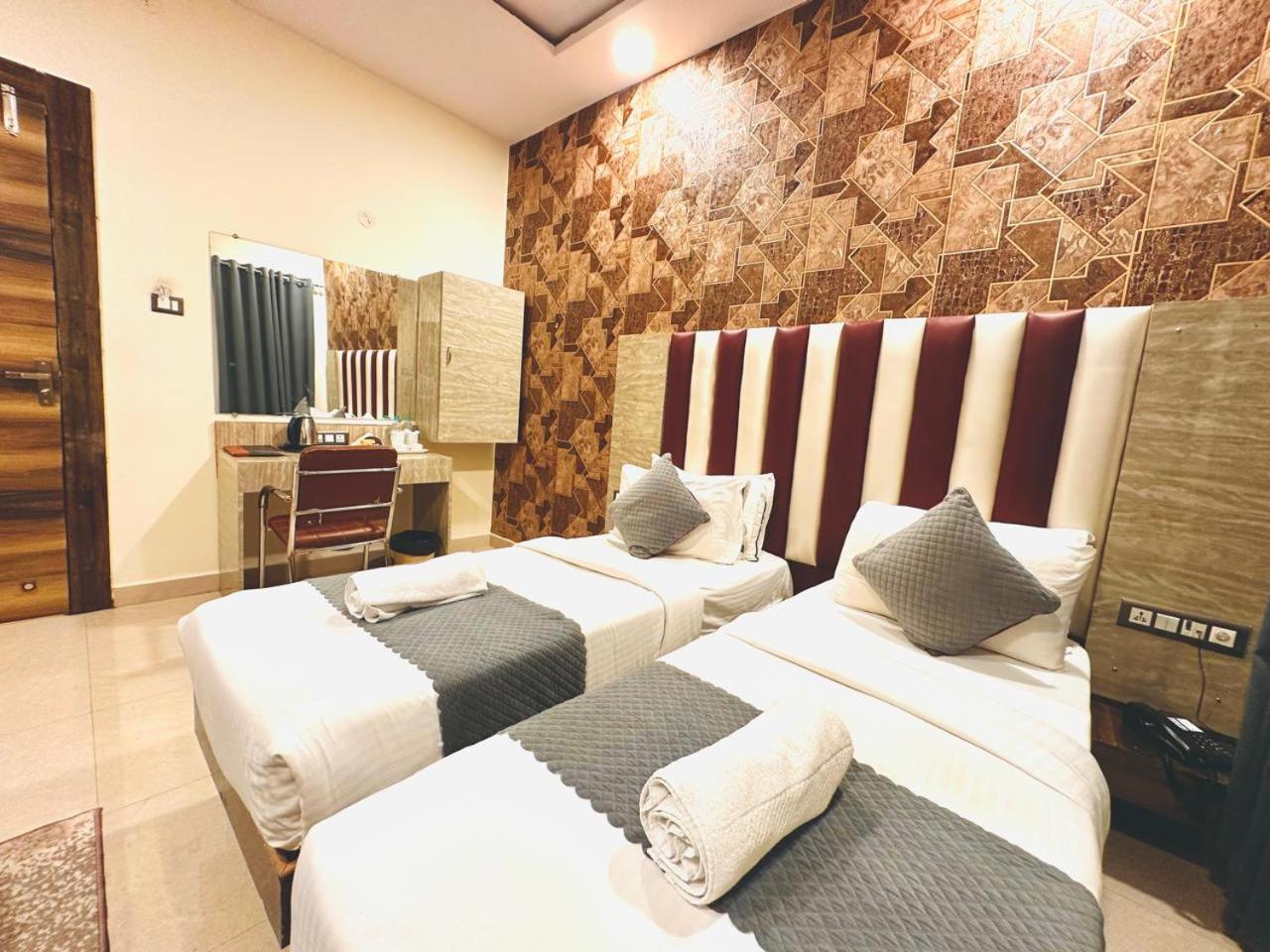Hotel Sky International- Airport Zone Hyderabad Shamshabad Exterior foto